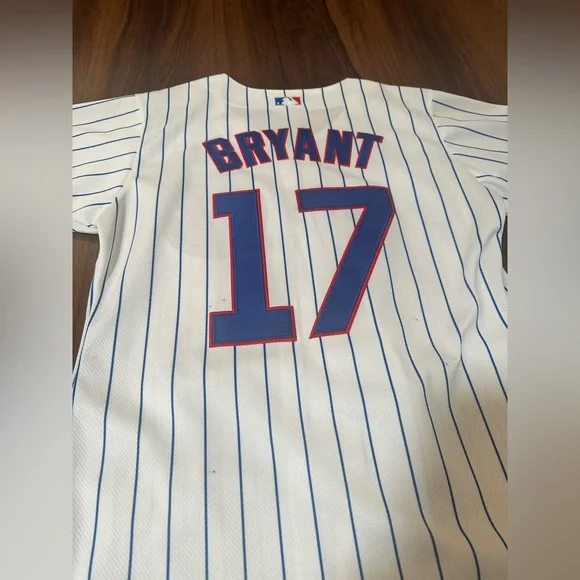 Majestic Cubs White and Blue Striped Jersey - Picture 4 of 5